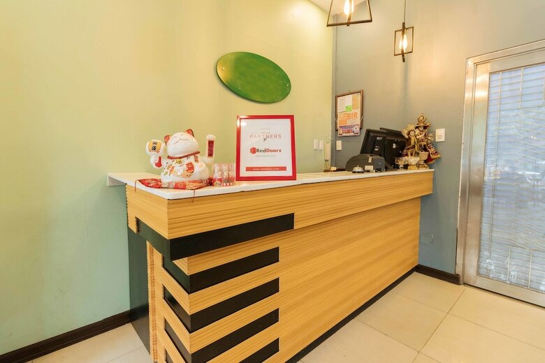 Hotel Reddoorz Plus @ Tayuman Manila