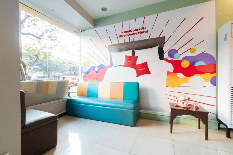 Hotel Reddoorz Plus @ Tayuman Manila