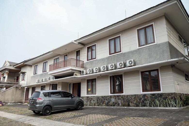 Hotel Reddoorz Near Supermall Karawaci 2