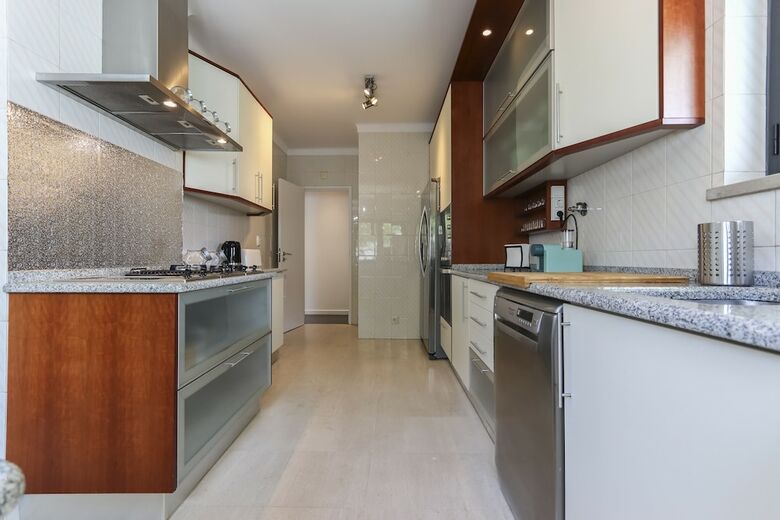 Parede Villa With Pool By Homing