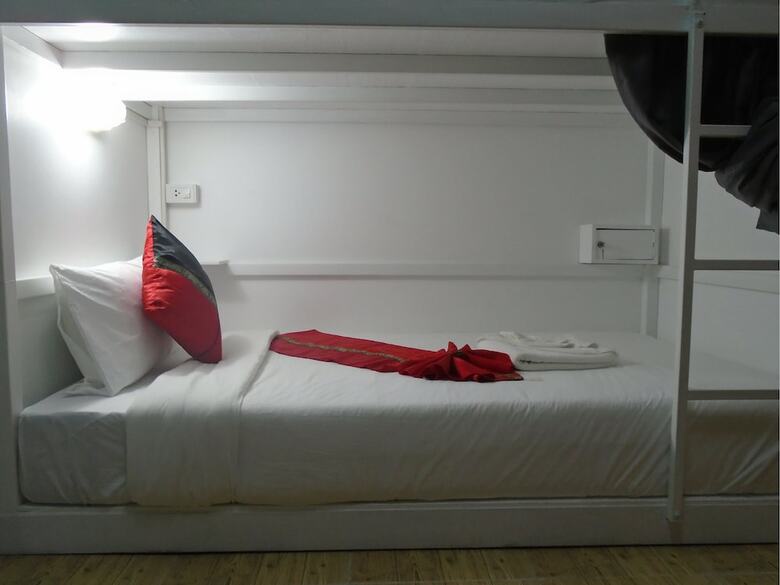 Hostal Panda Hostel Phuket - Adults Only