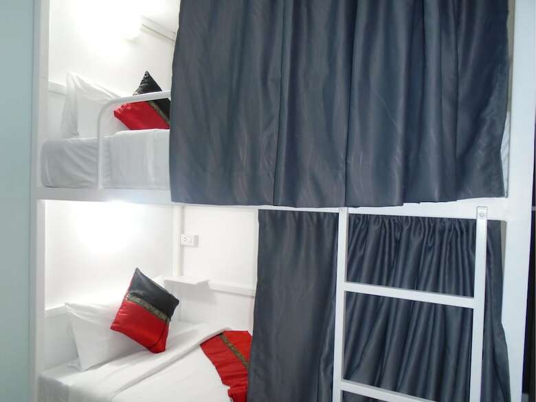 Hostal Panda Hostel Phuket - Adults Only