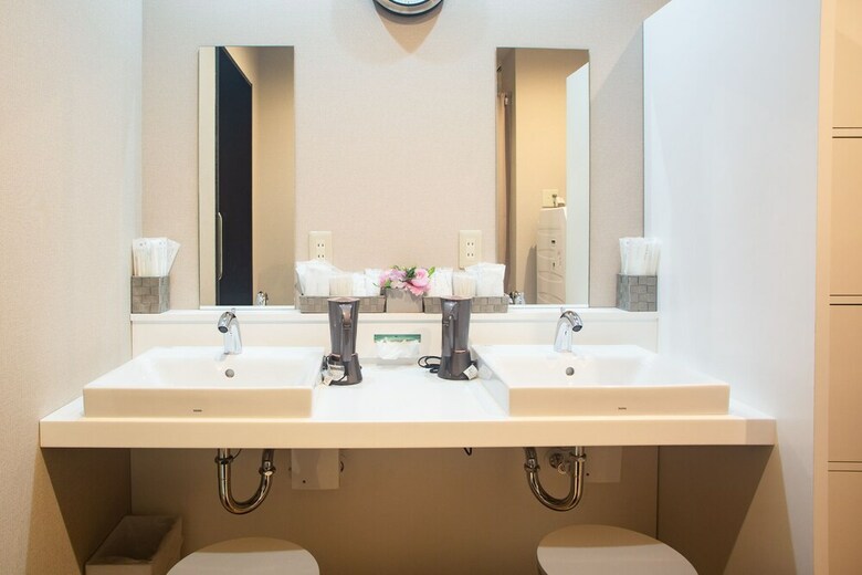 Hotel Kuretake Inn Nankai Sakaiekimae