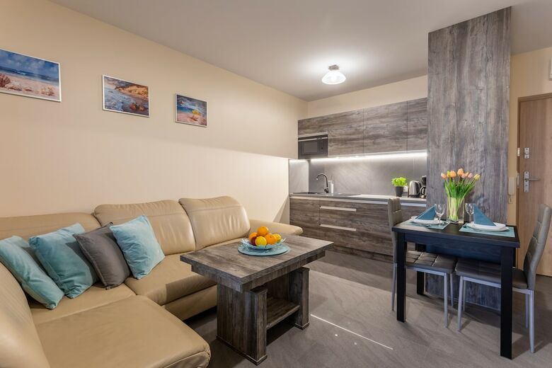 Ambria Apartments II