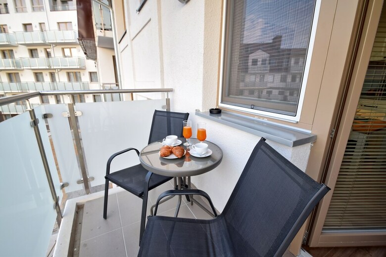 Ambria Apartments II