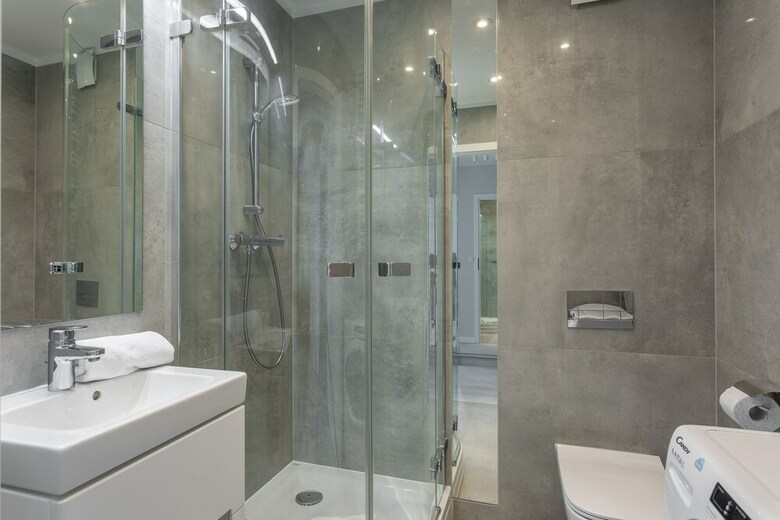 Ambria Apartments II