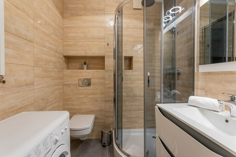 Ambria Apartments II