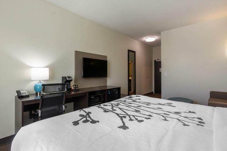 Posada Sleep Inn & Suites Tampa South