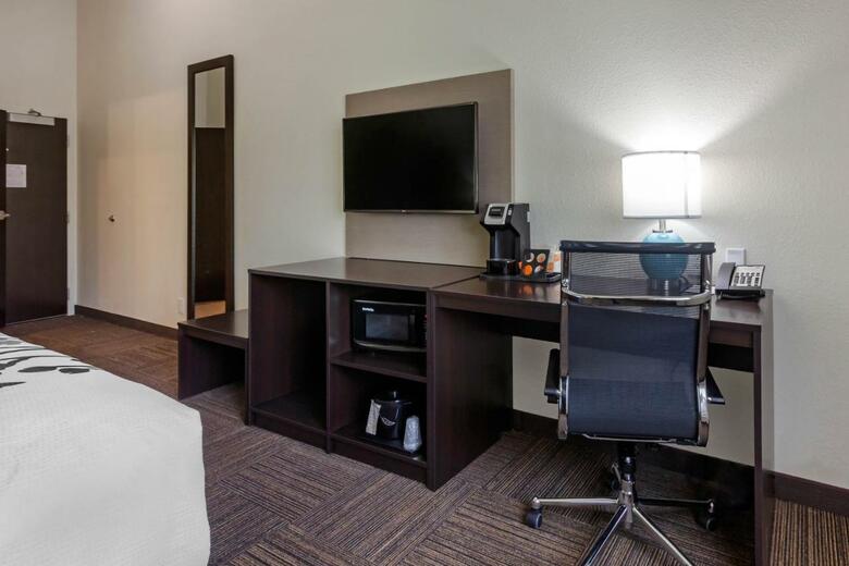 Posada Sleep Inn & Suites Tampa South