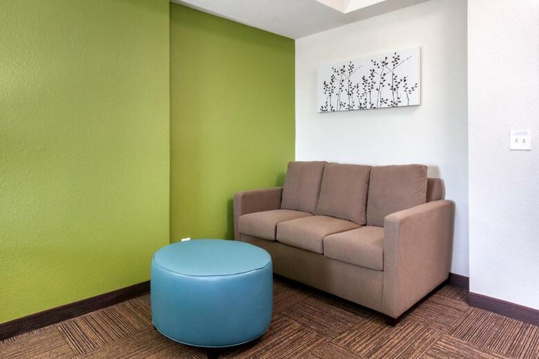 Posada Sleep Inn & Suites Tampa South