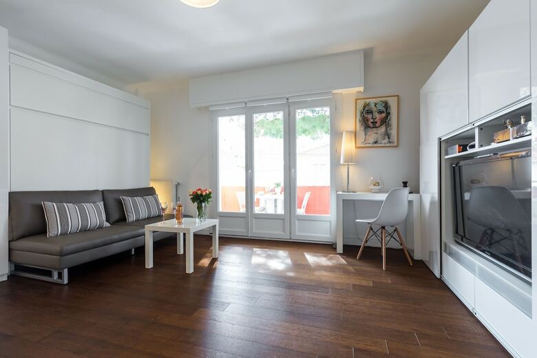 Cannes City B&B