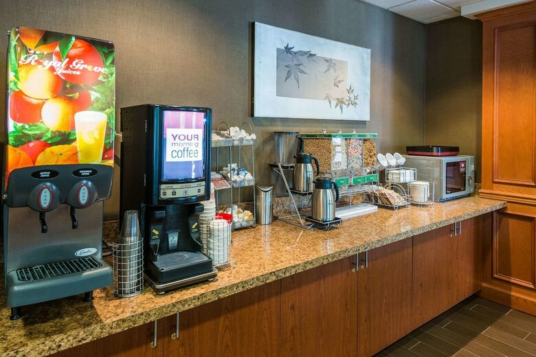 Hotel Comfort Suites Springfield Riverbend Medical