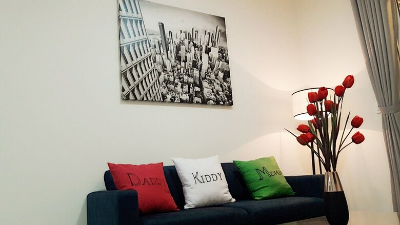 Horse Square Apartment
