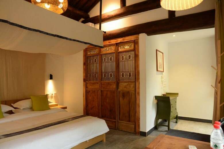 Hotel Home Coming Persimmon Furrow