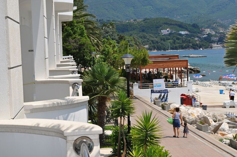 Hotel Perla - Annexes