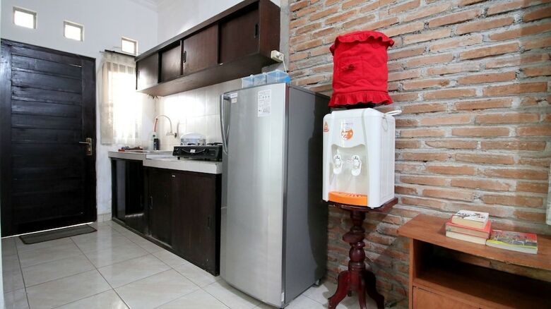 Villa D?java Homestay Unit Monjali 2 By The Grand Java
