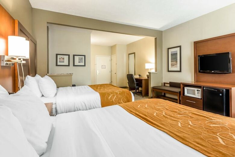 Hotel Comfort Suites