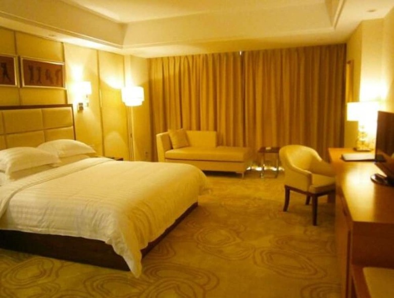 Aoyuan Golf Hotel