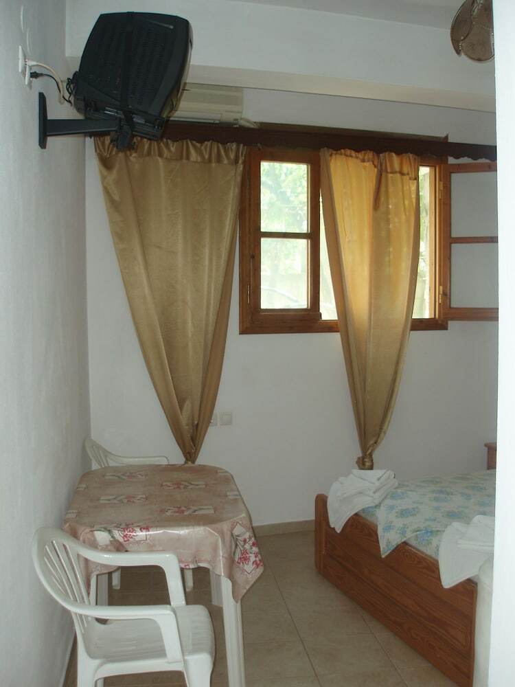 Apartamentos Hellen Studios