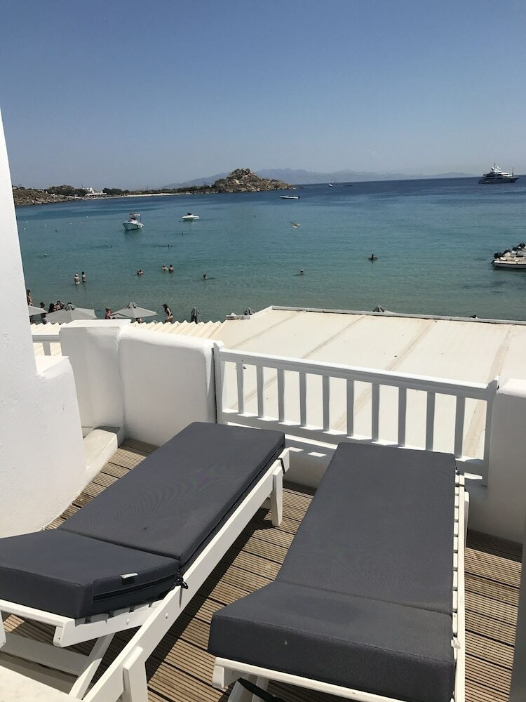 Acrogiali Beach Hotel