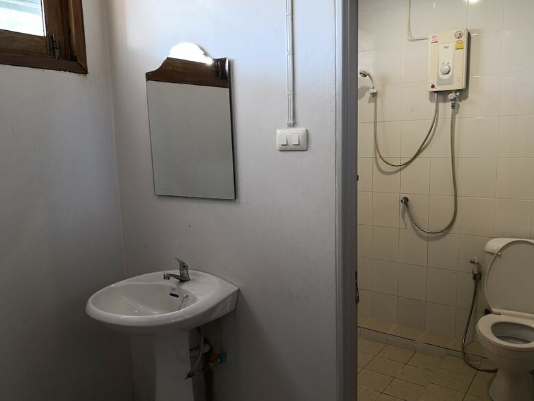 Wiphaporn Hotel