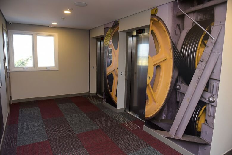 Hotel Ibis Tatu�