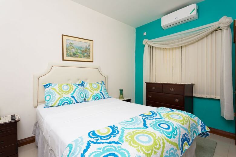New Kingston Guest Apartment At Inglaterra III