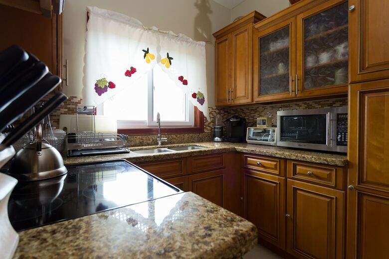New Kingston Guest Apartment At Inglaterra I