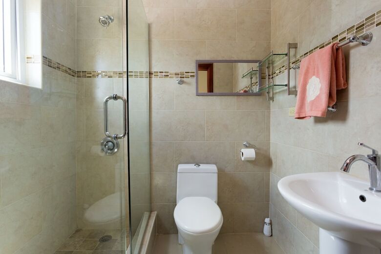 New Kingston Guest Apartment At Inglaterra I