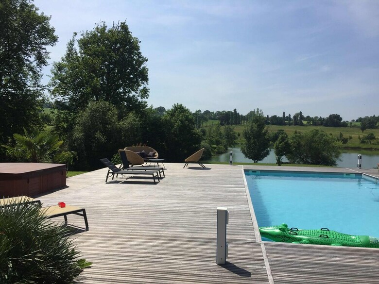 Domaine En Castanet - G�te La Bergerie