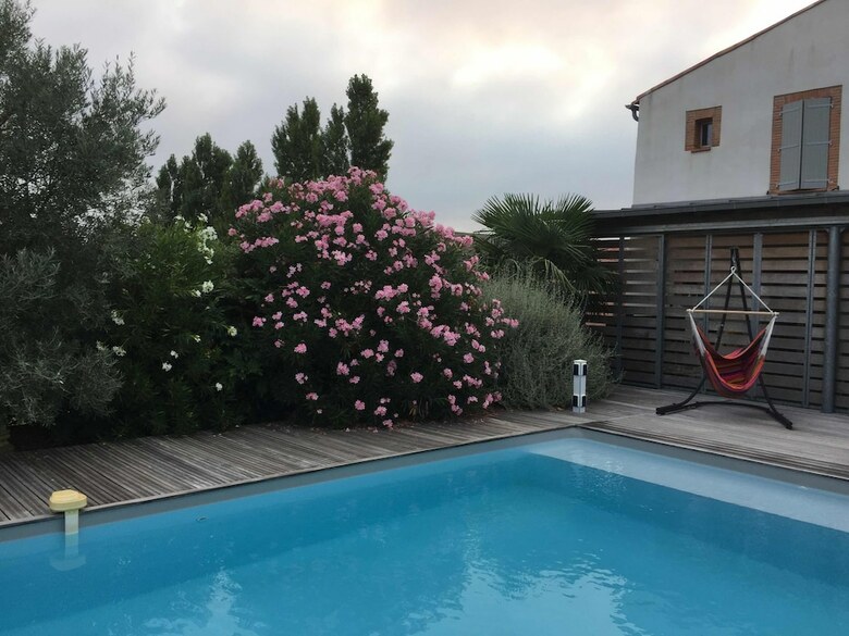 Domaine En Castanet - G�te La Bergerie
