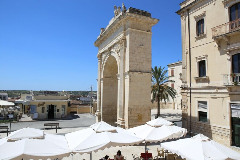 Porta Nazionale Dependance
