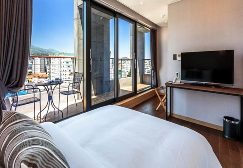 Fk Alegria Hotel