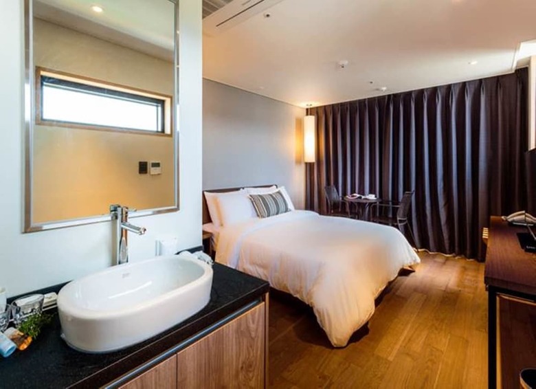 Fk Alegria Hotel