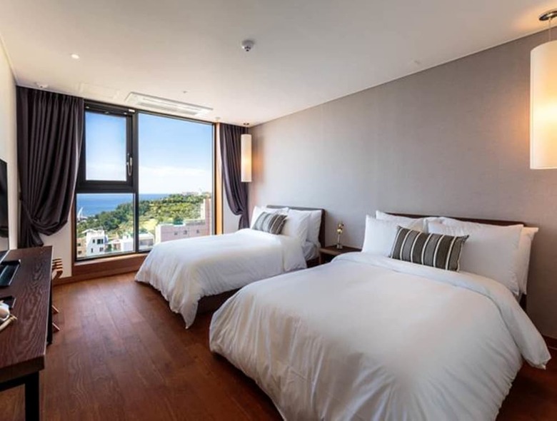 Fk Alegria Hotel