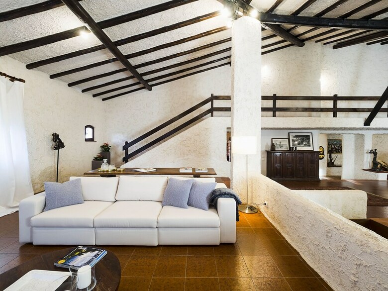 Villa Blue Moon
