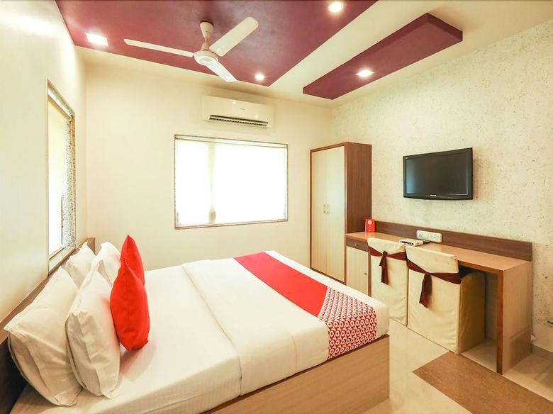 Silver Sand Hotel