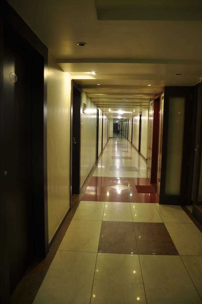 Silver Sand Hotel