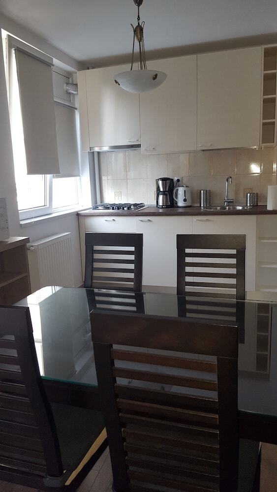 Balcescu Apartment 33