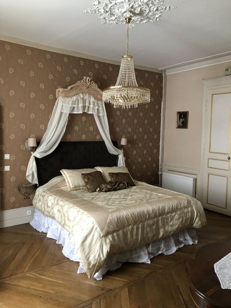 Hotel Chambre D'h�tes Auberge Des Capucins