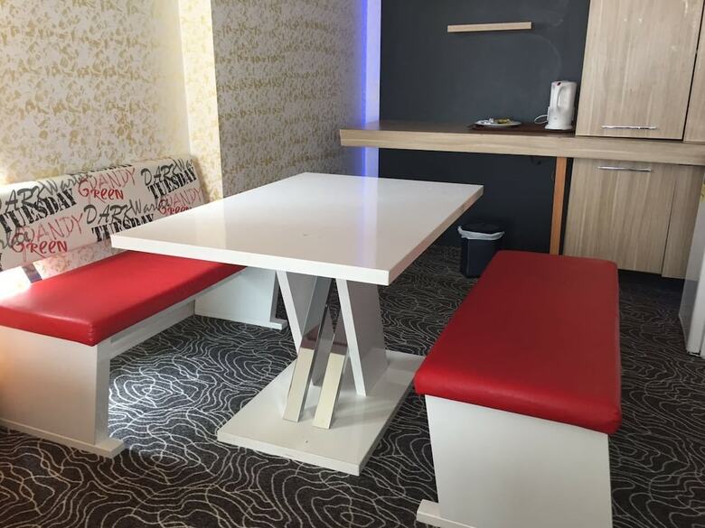 N Suites