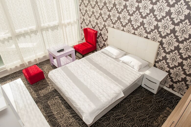 N Suites
