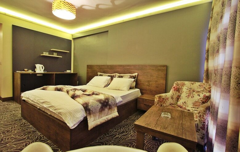 N Suites