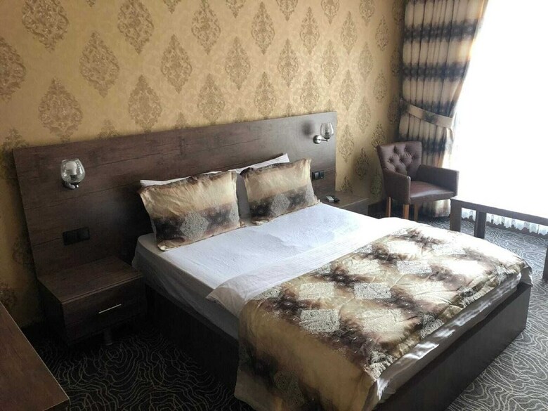 N Suites