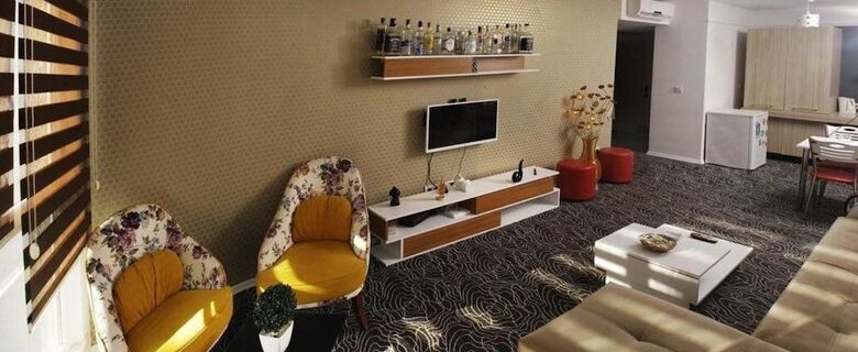 N Suites