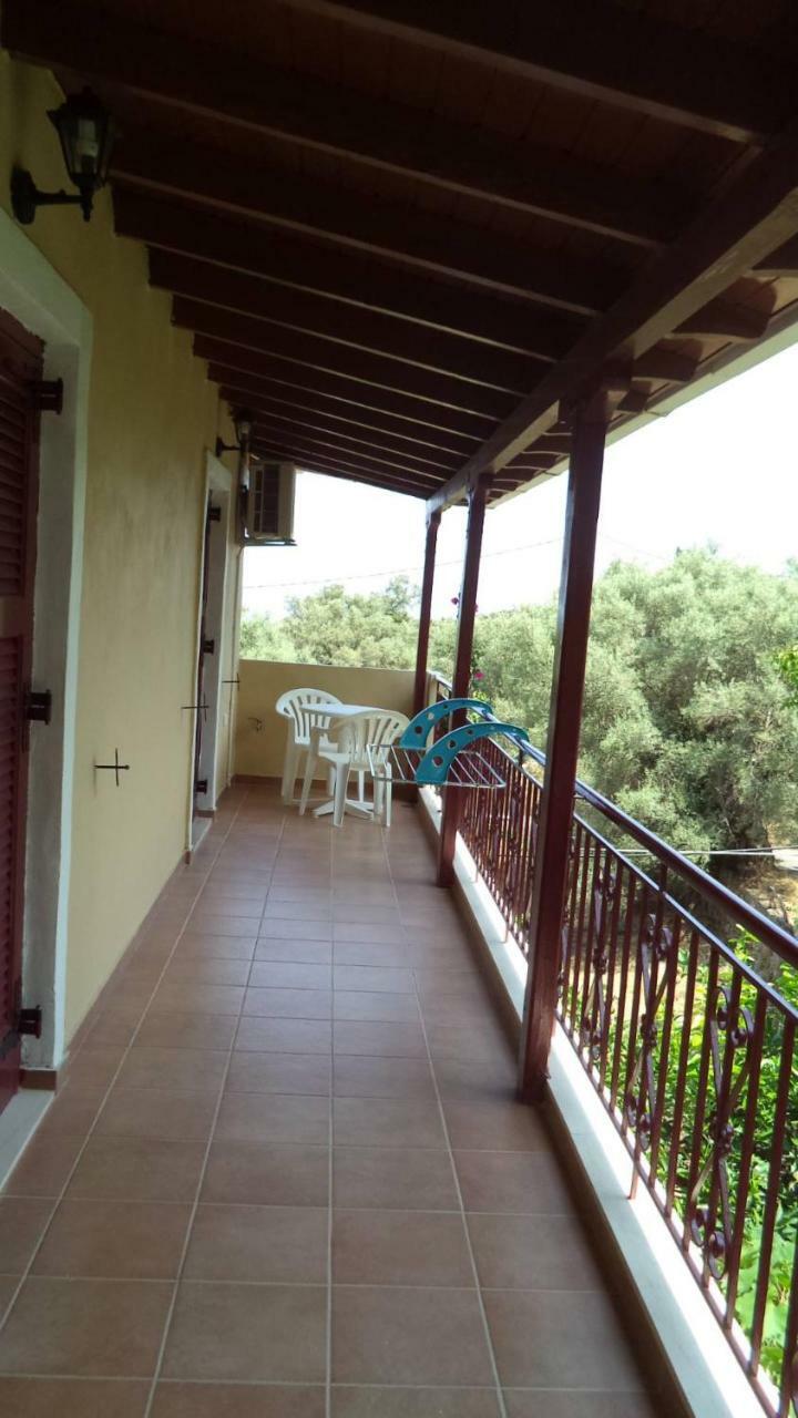Hotel To Agridi