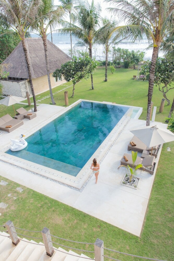 Villa Beraban Beach House