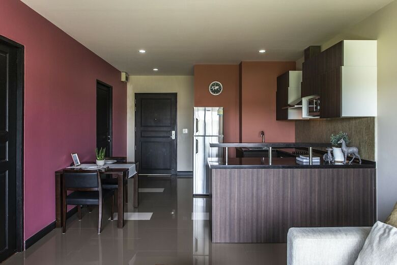 The Tepp Aparthotel
