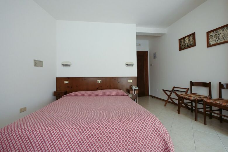Hotel Albergo De March