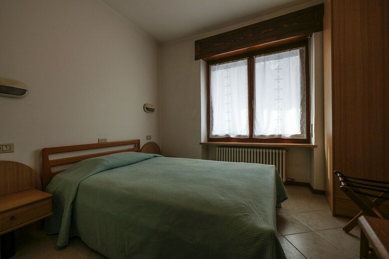 Hotel Albergo De March